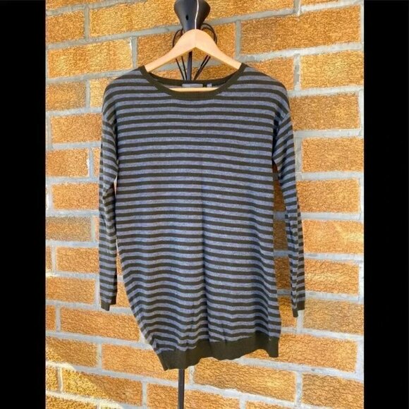 Vince Sweaters - Vince 100% cashmere sweater xs